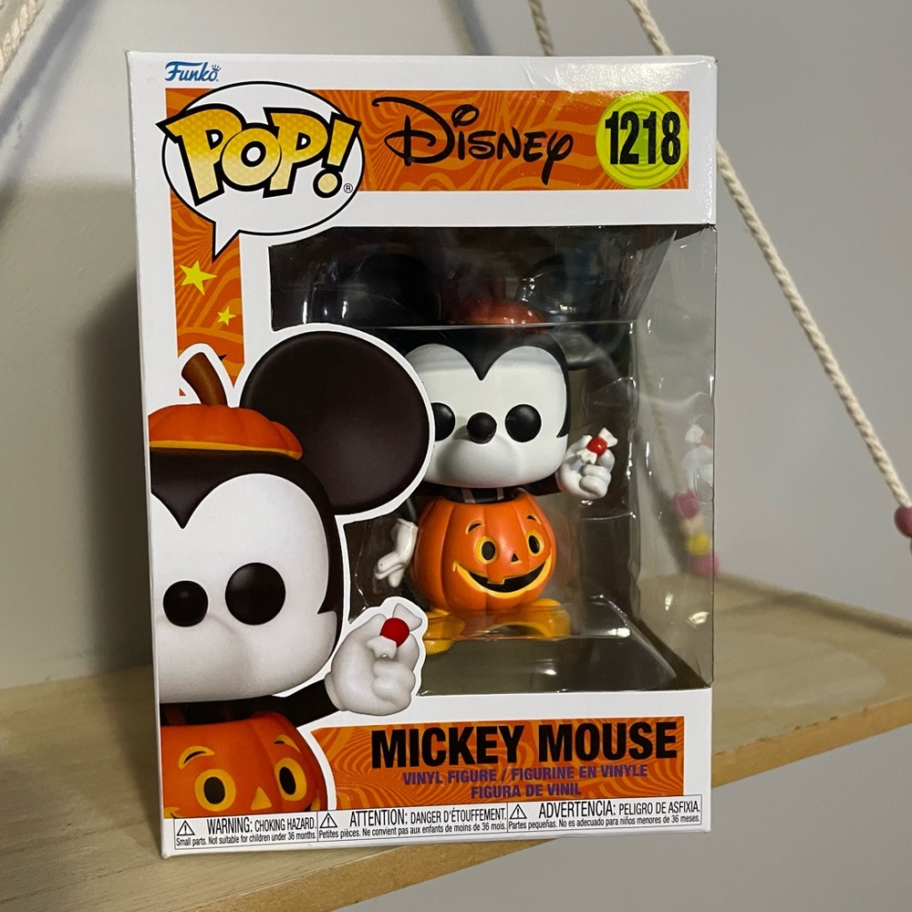 Disney Treat or Treat Mickey Mouse Funko Pop Vinyl Figure #1218‎